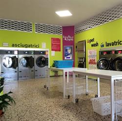 NOTE DI SAPONE LAVANDERIA SELF SERVICE, Vernole orari di apertura