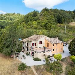 Sopra e Sotto, Montelparo orari di apertura