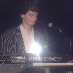 Carlo D'Ambrosio Live, Latina orari di apertura