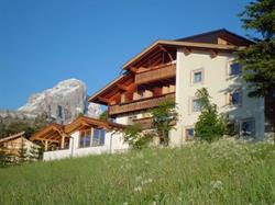 Chalet Frapes, San Martino in Badia orari di apertura