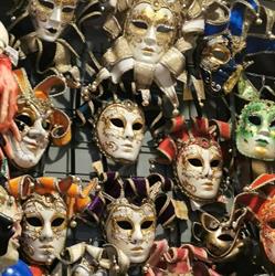 Roma in maschera, orari di apertura