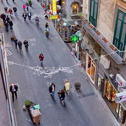 B&B Chiaia 32, Napoli orari di apertura