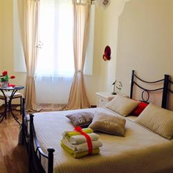L'Iris b&b, Lucca orari di apertura