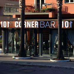 101 CORNER, Latina orari di apertura