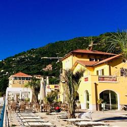 Villa Eva Restaurant & Beach, Latte orari di apertura
