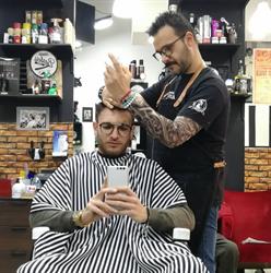 Le Barbier di Giacomo Sapienza, Caltagirone orari di apertura