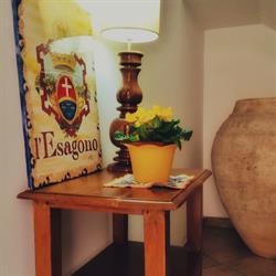 Esagono Monello, Avola orari di apertura