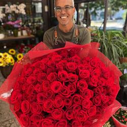 La Vie en Rose, Verona orari di apertura