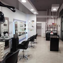 JS HAIR STYLIST DI SALOUA, Trani orari di apertura
