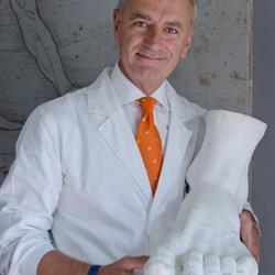 Prof Luca Avagnina, Sanremo orari di apertura