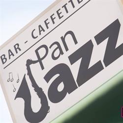 Bar "Pan Jazz", Massa orari di apertura