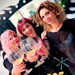Vanity Style di Elona Orietta e Adela, Fabriano orari di apertura