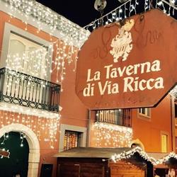 La Taverna di Via Ricca, Lioni orari di apertura