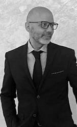 Panarelli Agency, Sperone orari di apertura