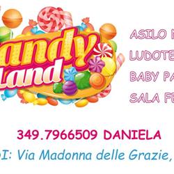Candyland, Fondi orari di apertura