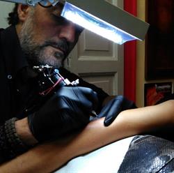 Zoe Tattoo n' Art studio, Macerata orari di apertura