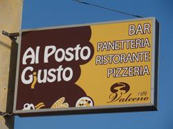 Al posto giusto, Varsi orari di apertura