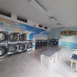 Lavanderia Self Service Lavasubito Castellana Grotte, orari di apertura