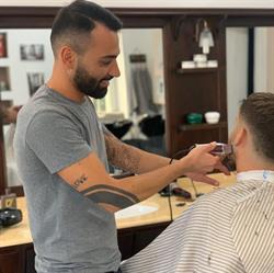 Barber Shop di Mea Massimo, Bacoli orari di apertura