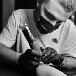 Niko Tattoo, Ventimiglia orari di apertura