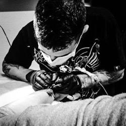 DREAMER TATTOO SIRMIONE since 2009, Sirmione orari di apertura