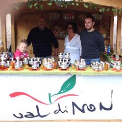 Apicoltura Bertagnolli Sandra Borgo d'Anaunia, Tret - Orari di apertura