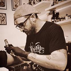 Max tattoo, Mondovì orari di apertura