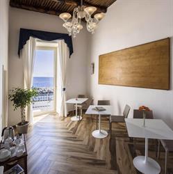 Mareluna Suite de Charme, Napoli orari di apertura
