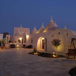 Trulli IsAgo BedandBreakfast, Locorotondo orari di apertura