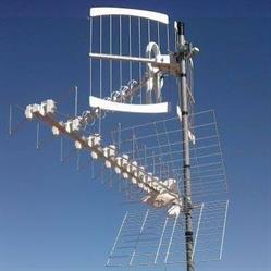 ANTENNA PLUS, Lodi orari di apertura
