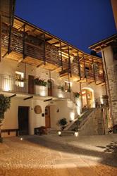 Ostello del Castello Tirano / BB, orari di apertura