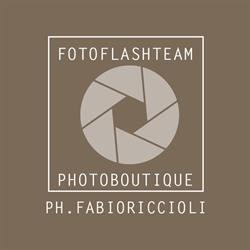 Fotoflashteam2, Nepi orari di apertura