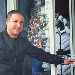 Per un Pugno di Spiccioli, Giugliano in Campania orari di apertura