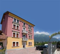 Villa Laura - Negro Laura, Belluno orari di apertura