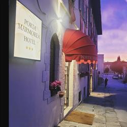 Hotel Porta Marmorea, Gubbio orari di apertura