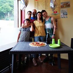 Pizzamore, Azzate orari di apertura