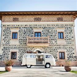 La Tenuta di Trimalcione, Pofi orari di apertura