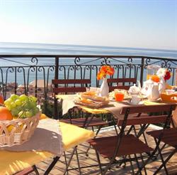 PIETRA PREZIOSA Bed & Breakfast, Pietra Ligure orari di apertura