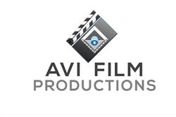 AVI Film Productions, Como orari di apertura