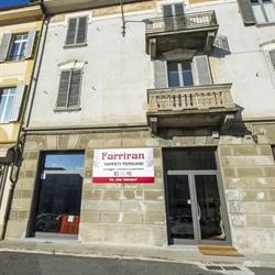 Farriran Di Farri Saeid - Importatore diretto di Pregiati Tappeti Persiani, Ivrea orari di apertura