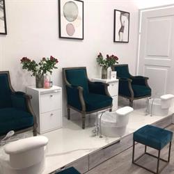 Light Nails Boutique, Prato orari di apertura