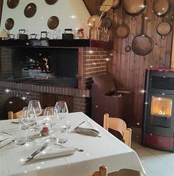 PETRONIUS RISTORANTE BAR PESCA SPORTIVA DI MESCHINI GIUSEPPA & C. S.N.C., Serrapetrona orari di apertura
