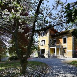 Villa Guelpa, Lessona orari di apertura