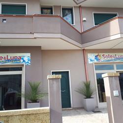 Lavanderia "Sole & Luna", Aradeo orari di apertura