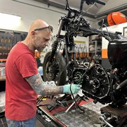 Firenze Motorcycles, orari di apertura