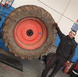 Autofficina Gommista Venuti Matteo, Nimis orari di apertura