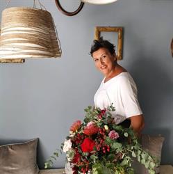 Domenica Giorgio Floral designer organizzazione di eventi, Altamura orari di apertura