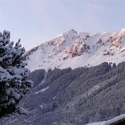 L'Invòlt Mountain Lodge, Borno orari di apertura