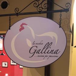 La vecchia Gallina, Cento orari di apertura