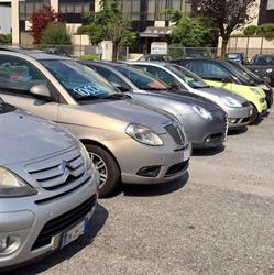 CLUSONE CAR SERVICE S.A.S., Clusone orari di apertura